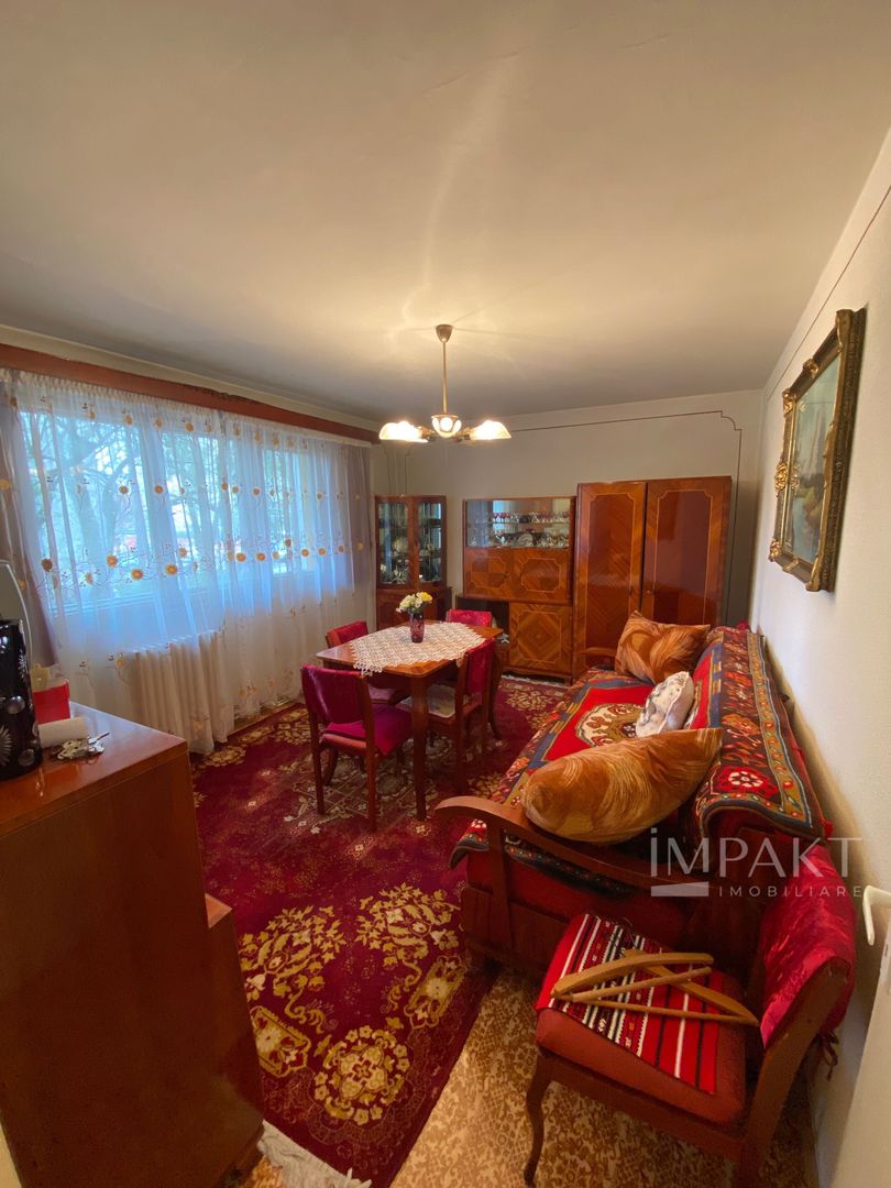 Apartament cu 3 camere, etaj intermediar, zona BIG! - Poză 2