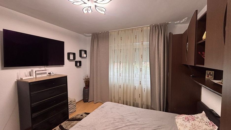 Apartament 2 camere decomandat de vânzare în Sibiu - Poză 2