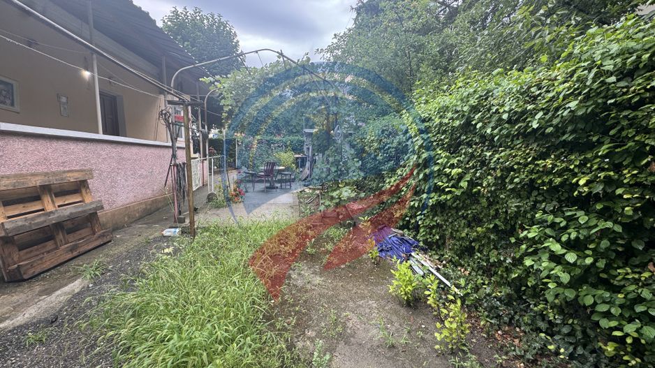 Casa si teren Ultracentral - Poză 3