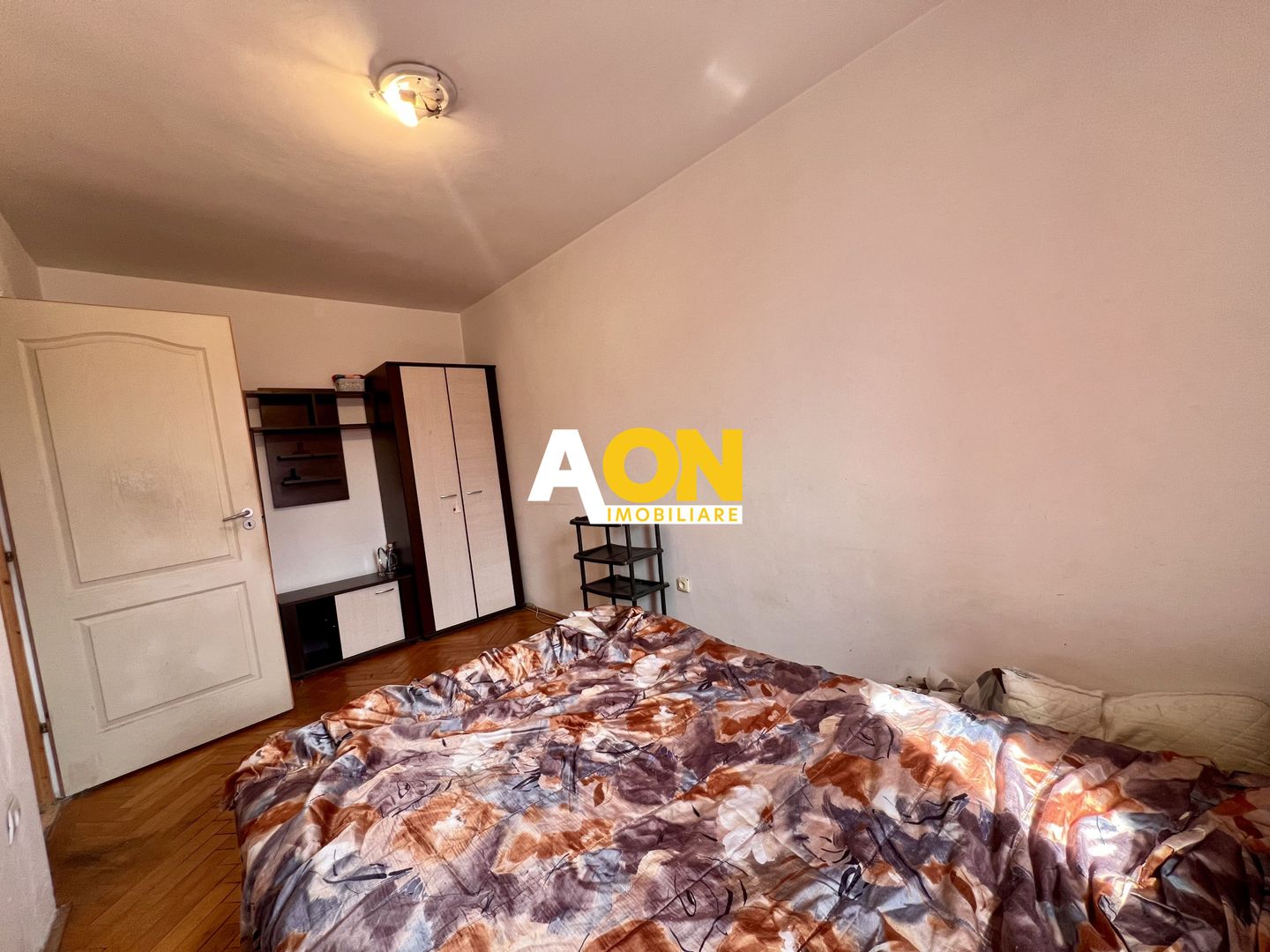 Apartament 3 Camere | Decomandat | 65 mp | Zona Cetate - Poză 2