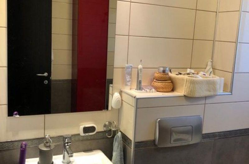 Vila mobilata si utilata, curte, terasa inchisa, parcare - Poză 3