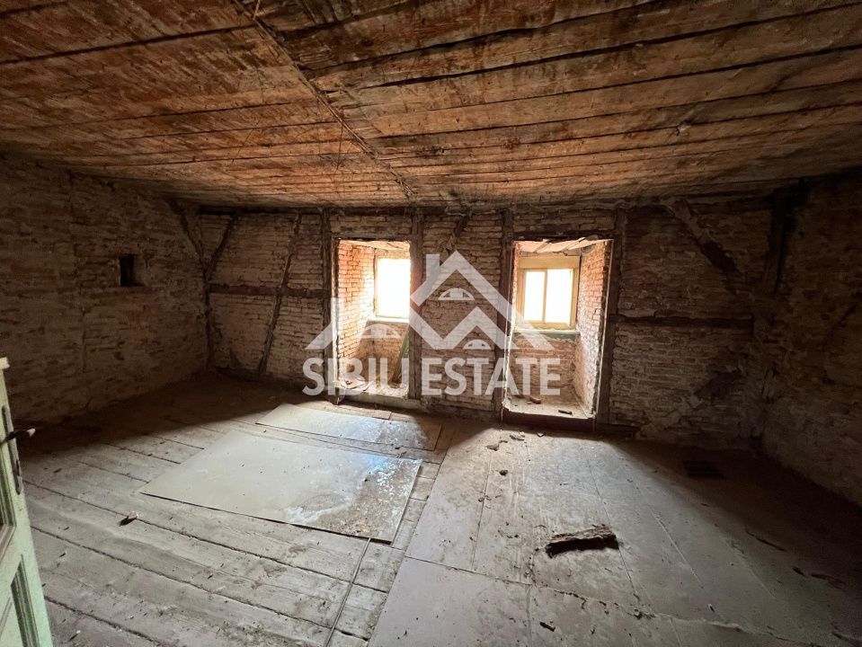 Imobil monument istoric de vânzare ,Strada Târgului, Sibiu - Poză 20