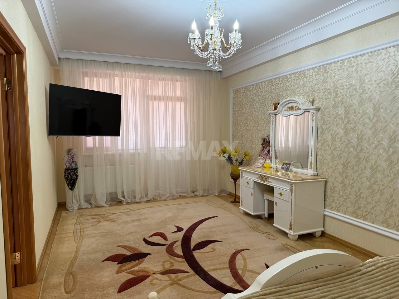 Casă exclusivistă în zonă premium – eleganță, confort și intimitate - Poză 6