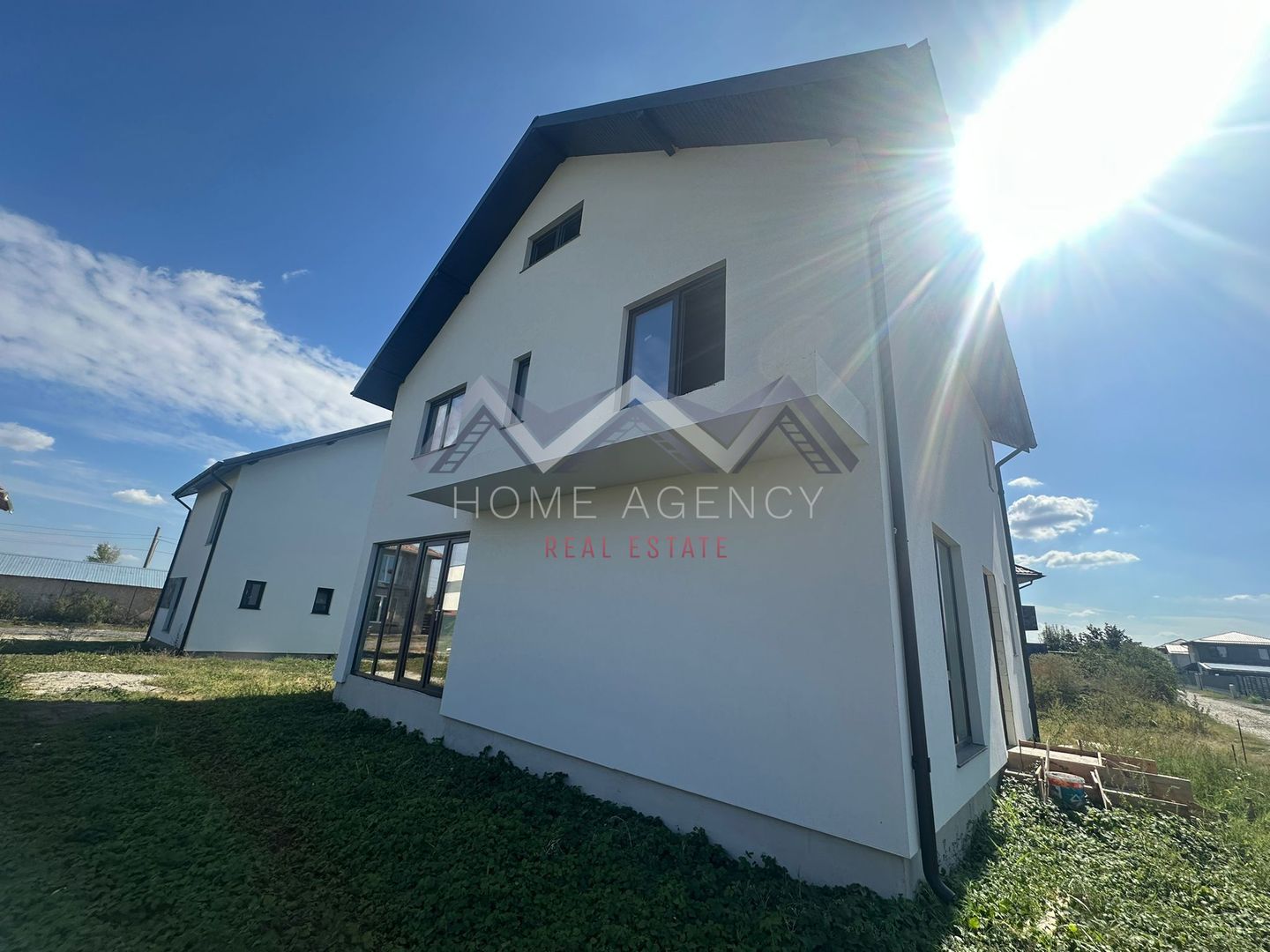 Casă individuală modernă în Otopeni – 190 mp construiți + mansardă locuibilă - Poză 3