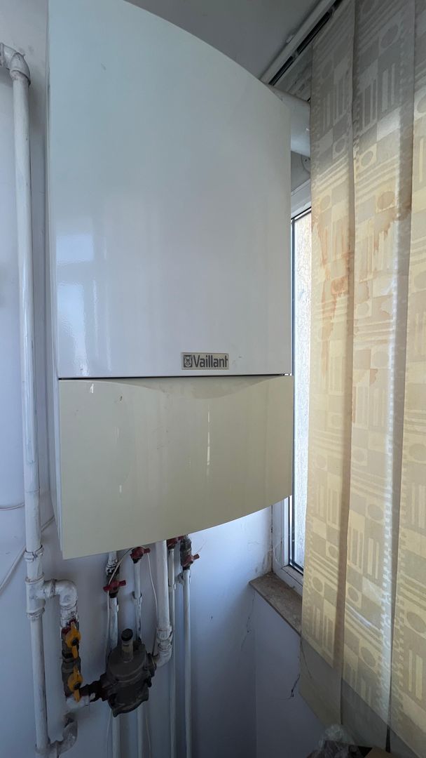 3 camere cu centrala termica proprie | 2 balcoane - Poză 18