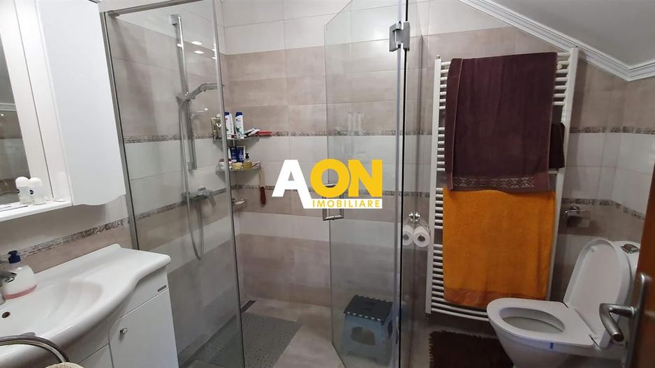 Casa 10 camere, ideala ca pensiune, zona Cetatii Alba Carolina - Poză 27