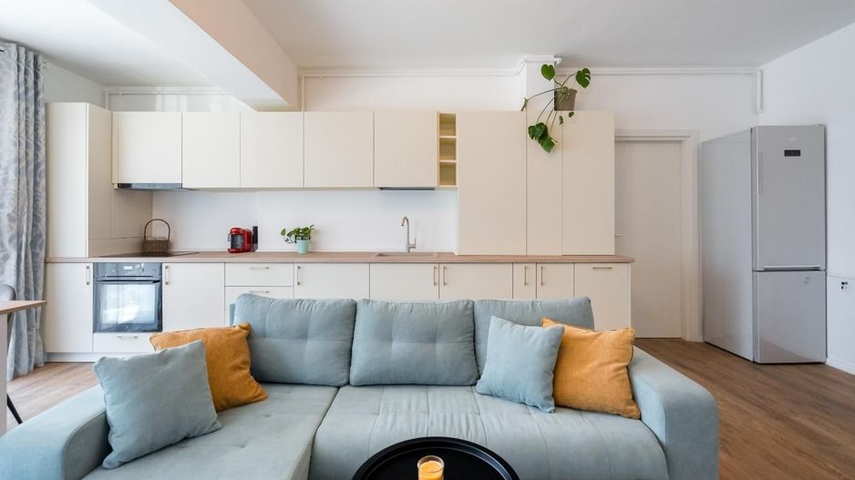 Inchiriere apartament 3 camere | Parcare inclusa | Sisesti - Poză 4