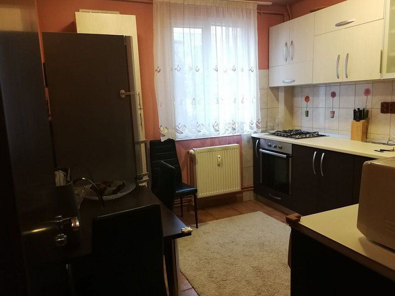 Apartament 2 camere mobilat si utilat complet Drumul Taberei - Poză 1