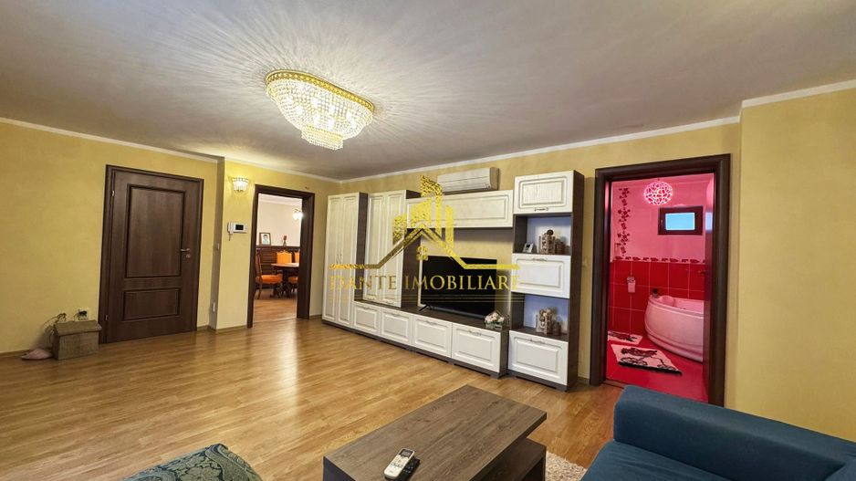 3 camere, mobilat modern, balcon, parcare, Dambul Rotund - Poză 12