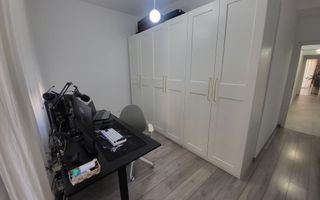 Apartament cu 3 camere decomandat mobilat si utilat in Giroc - Poză 6