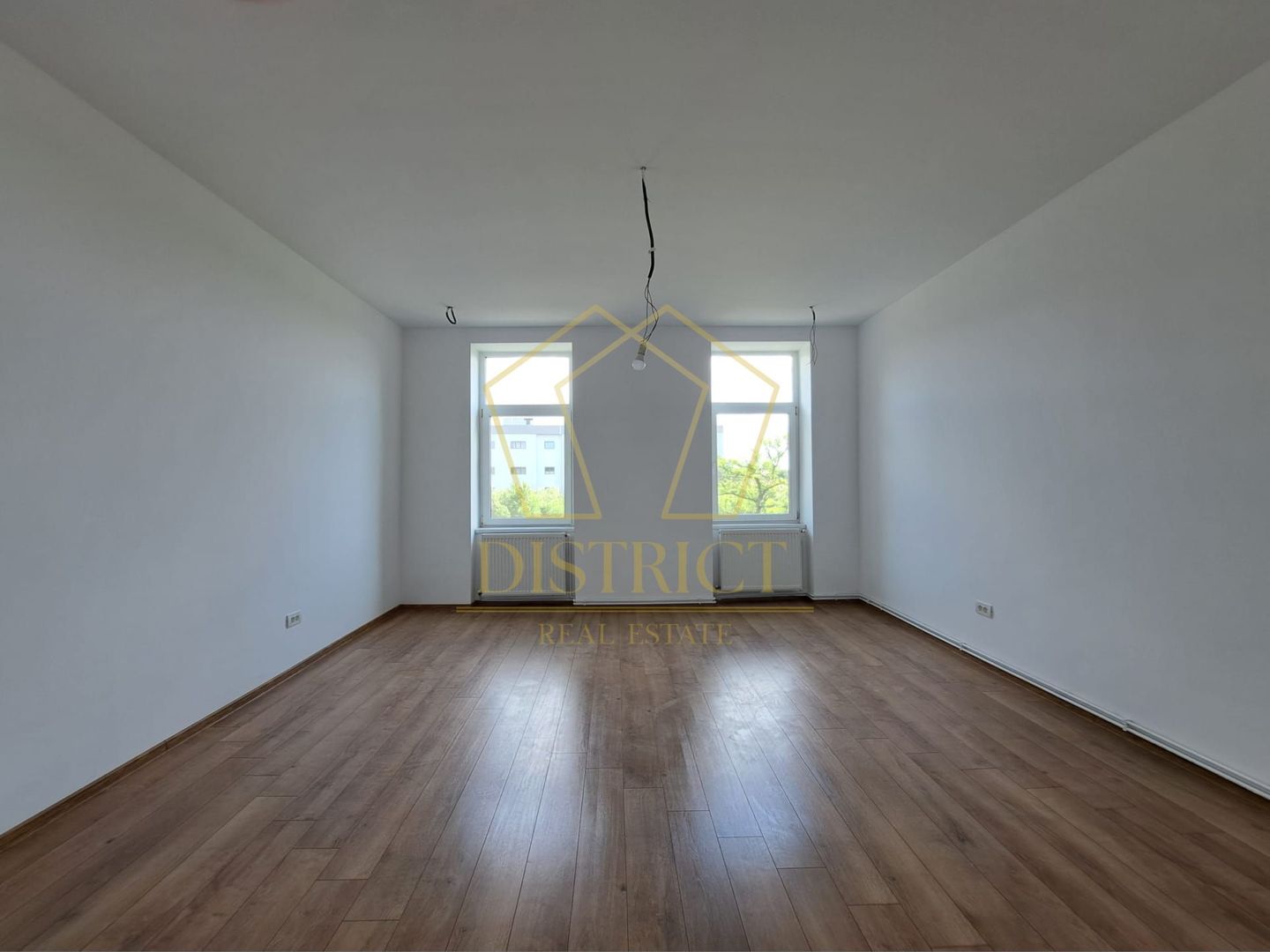 Apartament cu o camera si vedere catre Bega | Spl. N. Titulescu - Poză 4