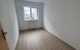 Apartament 3 camere, etaj 1, balcon închis – Aleea Șteaza - Poză 10