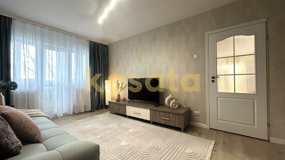 3 camere I 72 mp I renovat I prima inchiriere I parcare - Poză 2