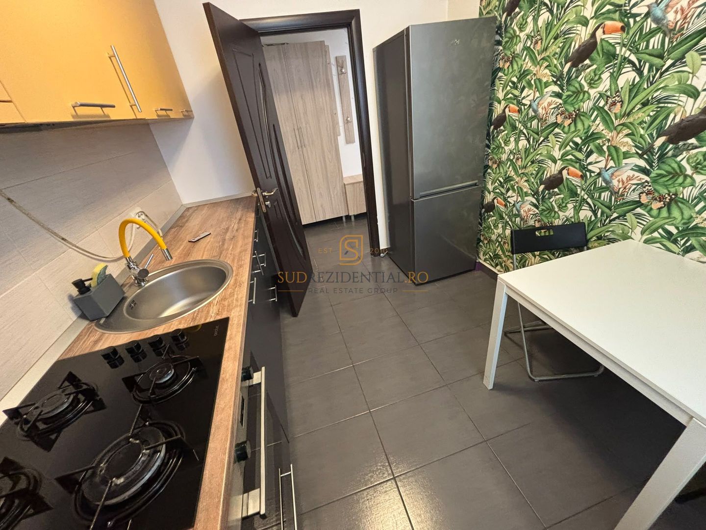 Apartament 2 camere | Complet mobilat și utilat | Parcare Inclusa - Poză 5