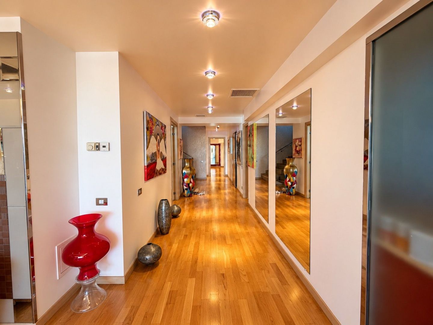 PENTHOUSE IN HERASTRAU — O RESEDINTA CARE TINE PASUL CU VIATA TA - Poză 8