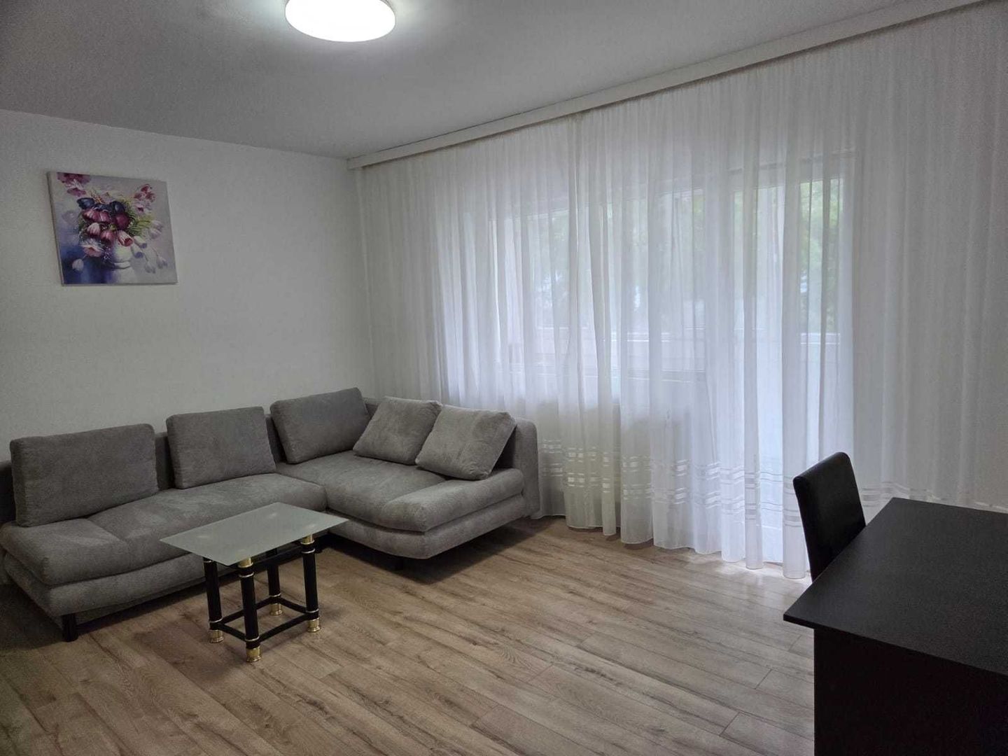 Spitalul Județean | 3 Camere Decomandate | Etaj 1 | Centrală Proprie | Renovat - Poză 1