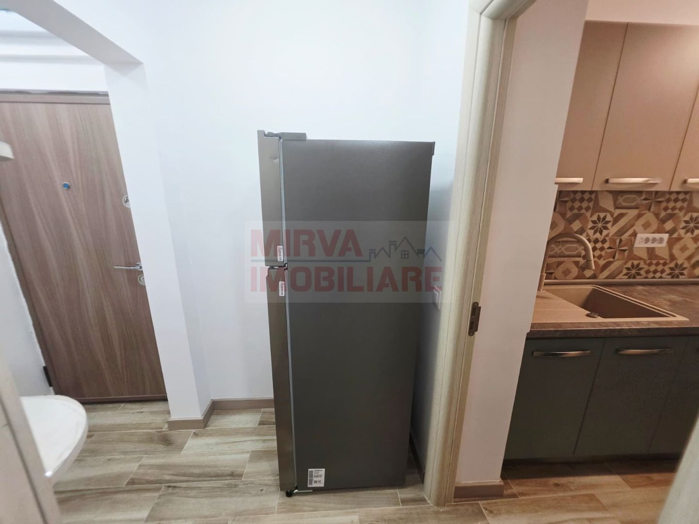 Garsoniera, mobilata si utilata, prima inchiriere, zona Sud - Poză 11