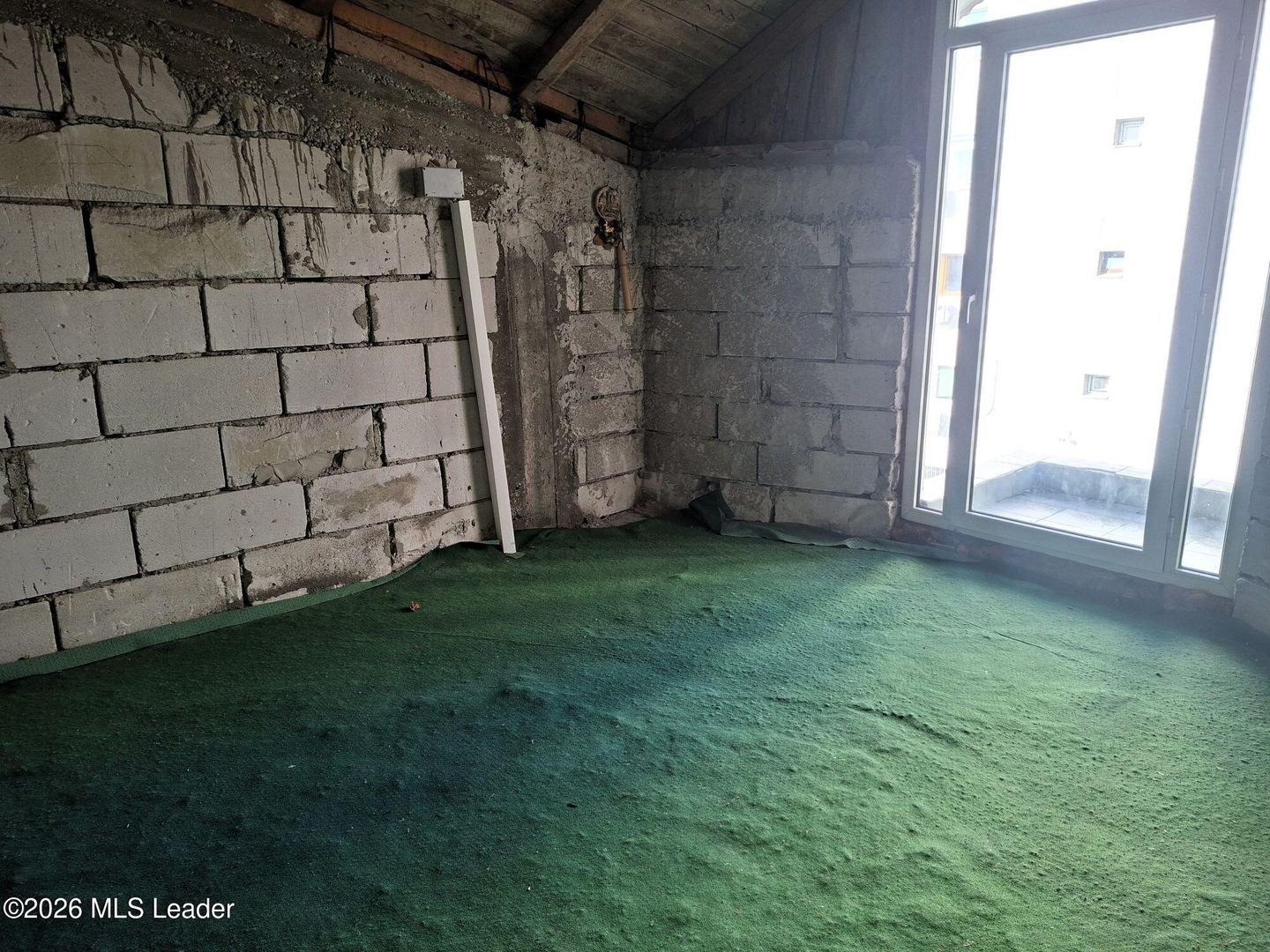 Vila cu 10 camere, destinatie rezidentiala / birouri - Poză 24