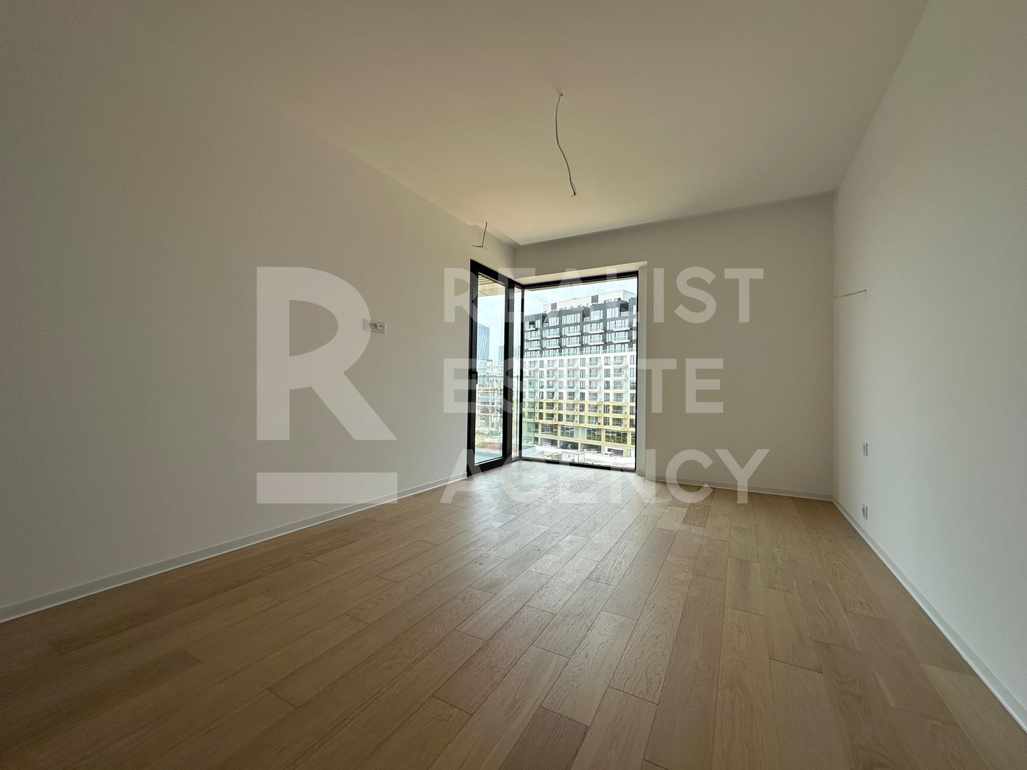 Apartament cu 2 camere - One Lake Club - Poză 4