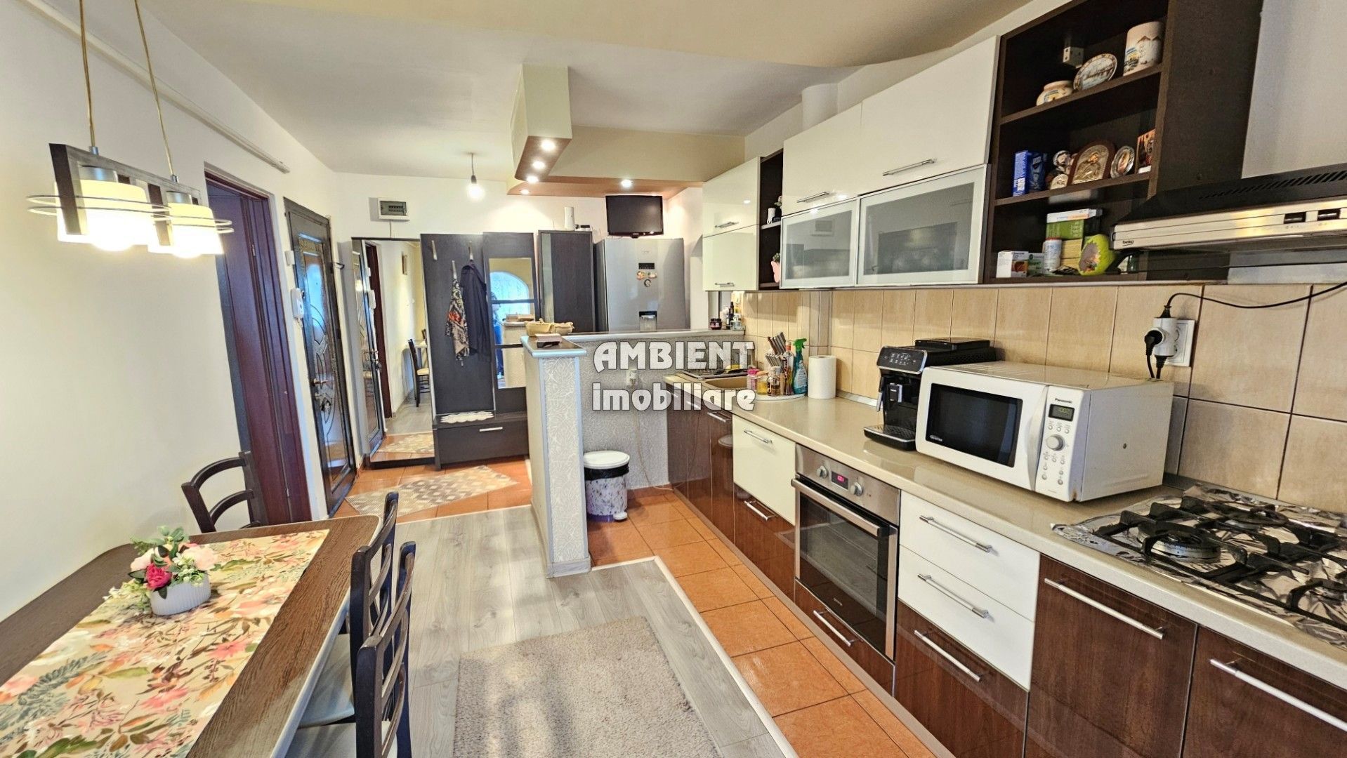 Apartament cu 3 camere, mobilat si utilat, zona TRAIAN; - Poză 3