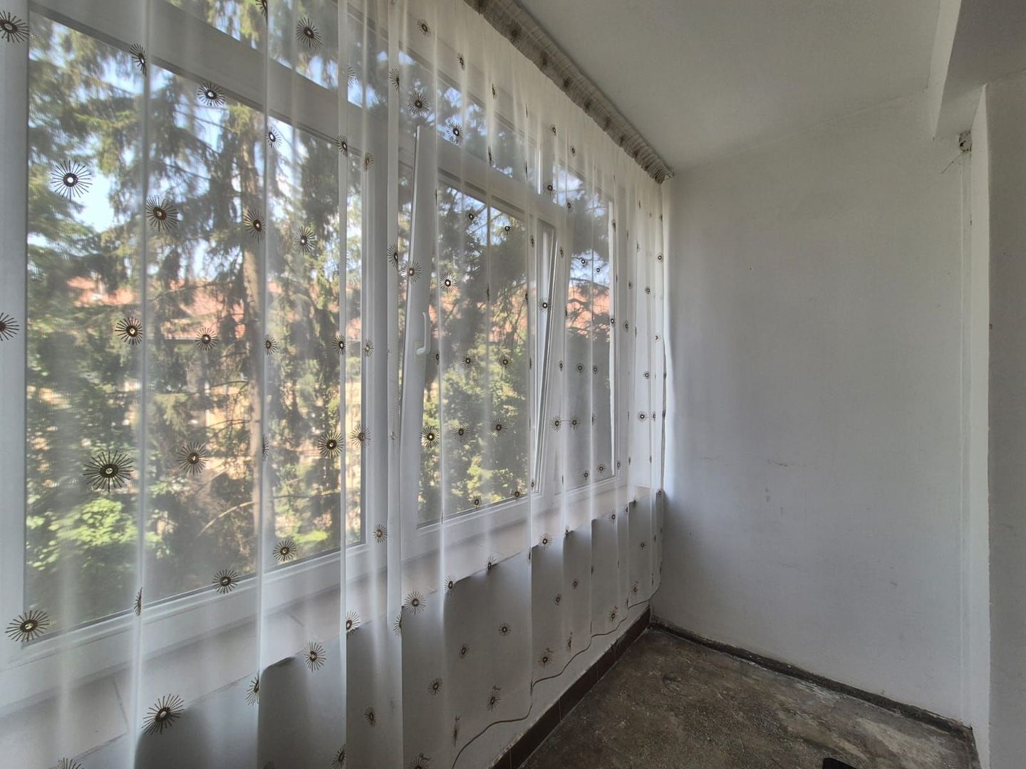 Apartament la 6 minute de gară, piata si Centru Civic, pet friendly - Poză 15