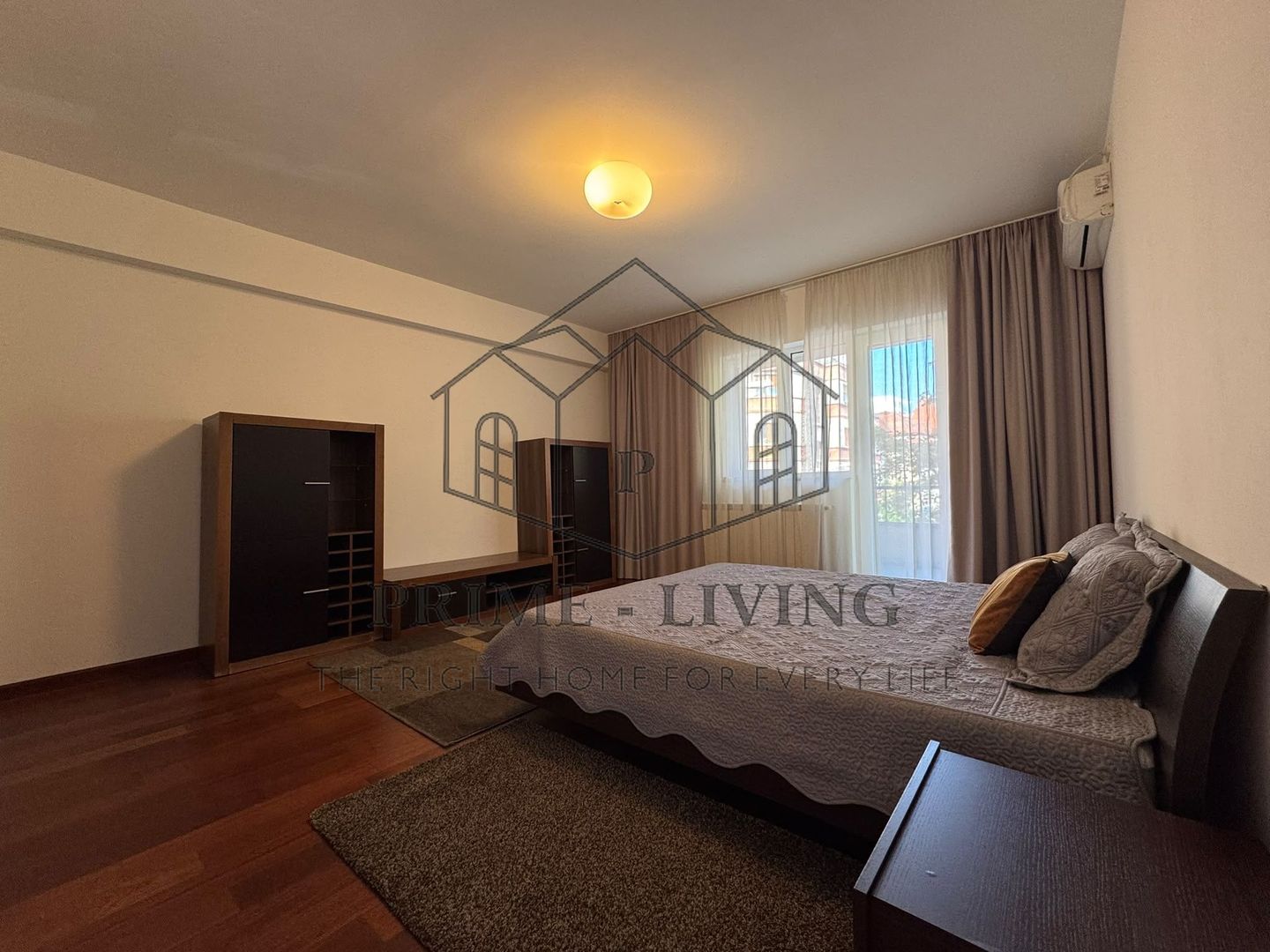 APARTAMENT ULTRACENTRAL CU 4 CAMERE LA INCHIRIERE - Poză 12