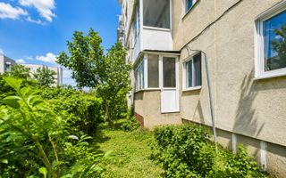 Decomandat -3 Camere - Grădină – 9 Mai - 61 Mp Utili - An 1990 -Parter - Poză 8
