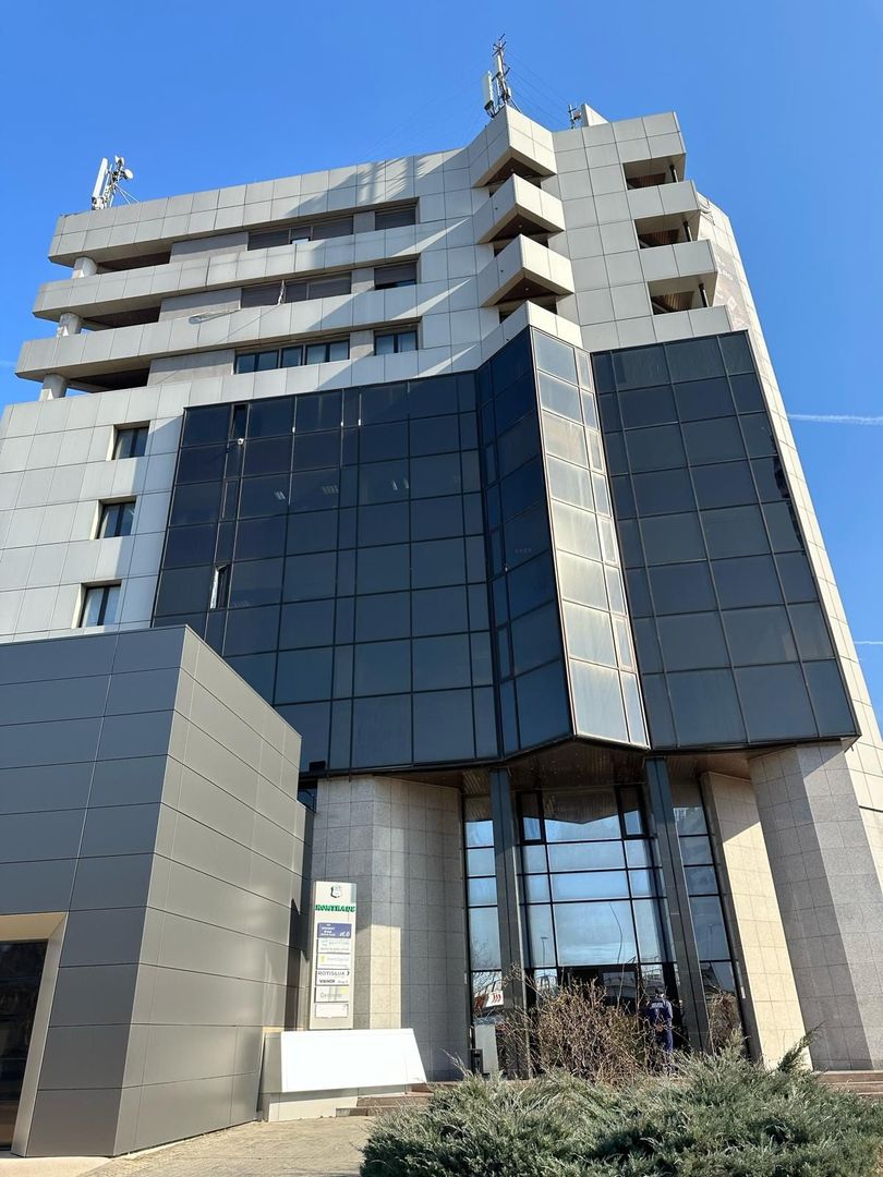 Income-generating asset cu potențial de dezvoltare –Sos Pipera / Barbu Văcărescu - Poză 1