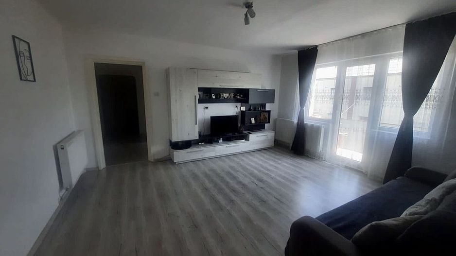 BRASADAS vinde ap 2 cam 56mp etaj 4/4 in Micro 16. - Poză 3