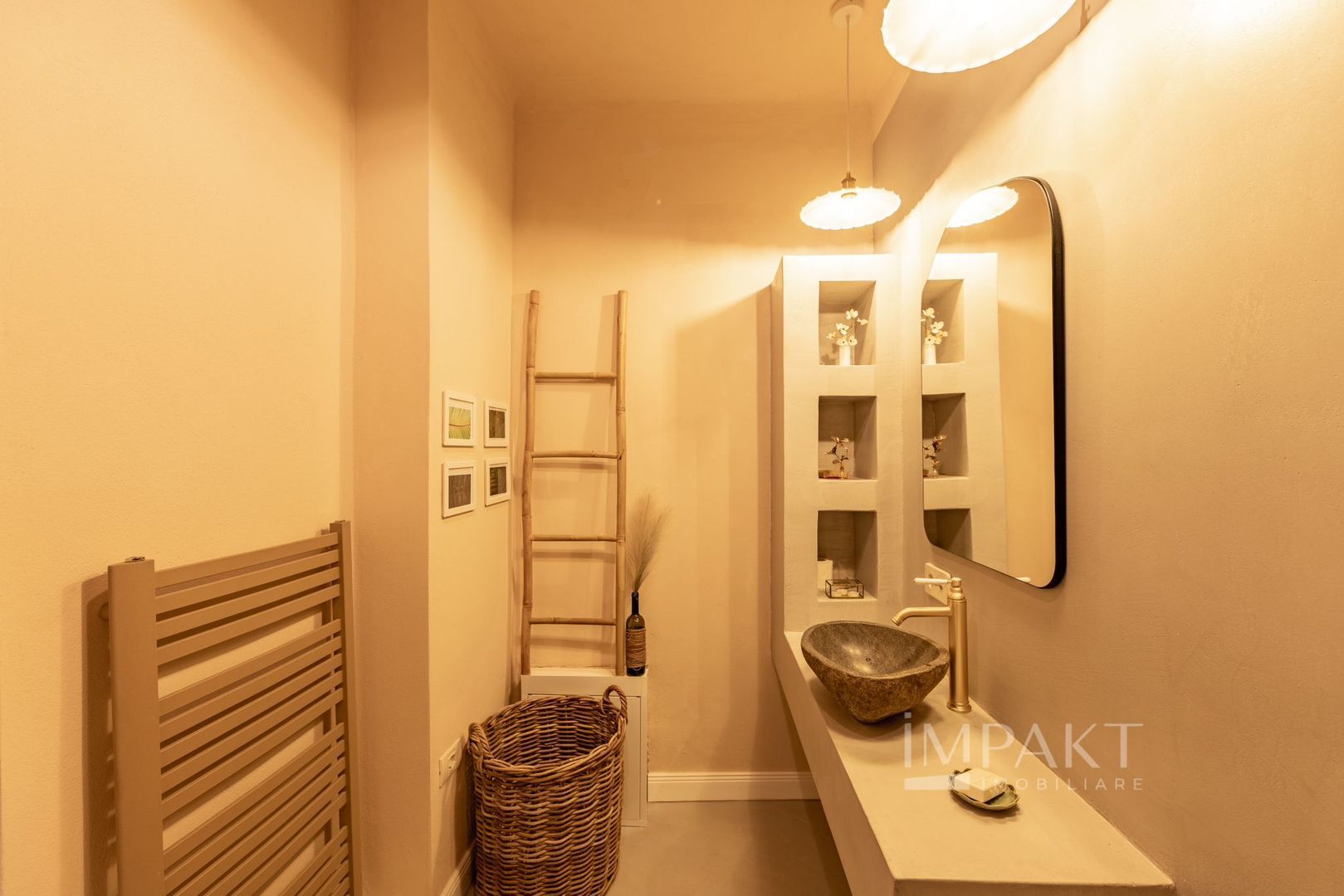 Apartament superb cu 2 camere de vanzare in zona ultracentrala! - Poză 12