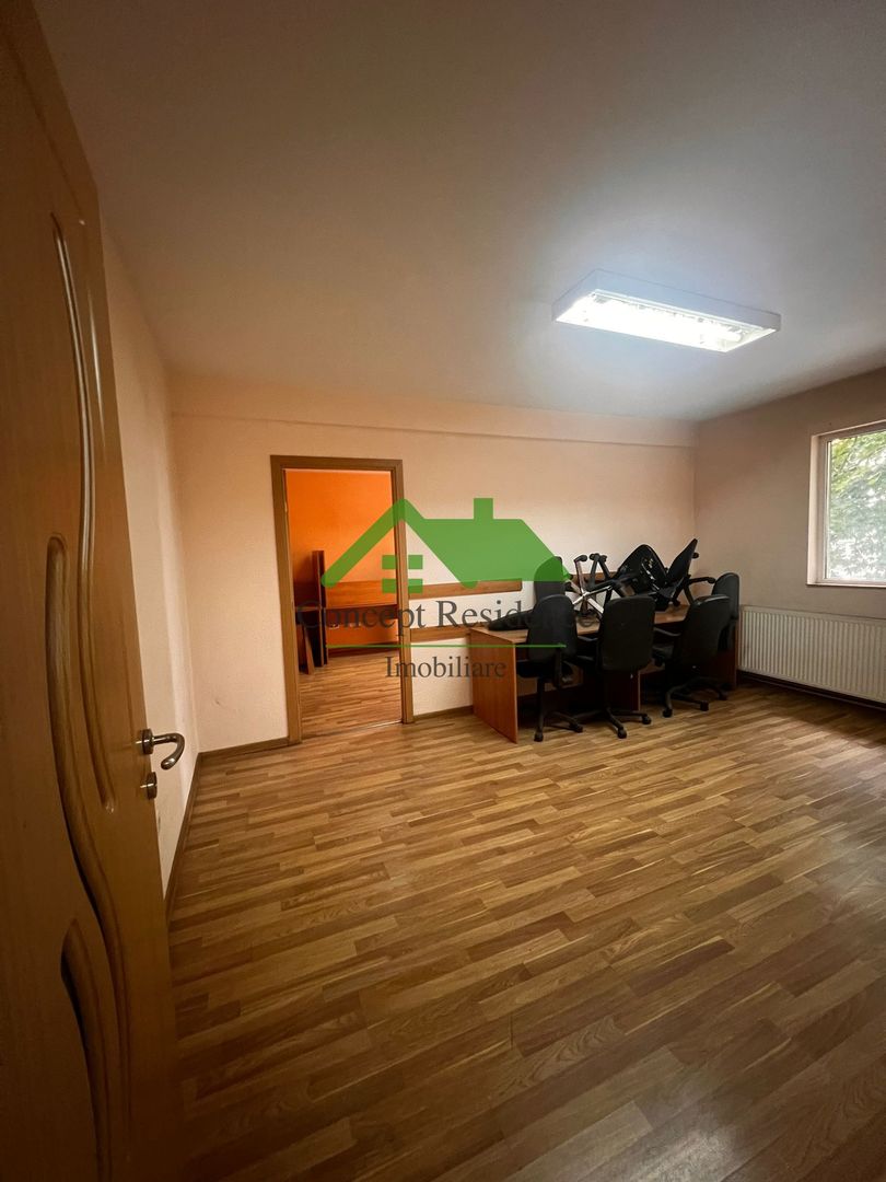 Apartament 2 camere etaj 1, ultracentral – P-ta Revolutiei - Poză 2