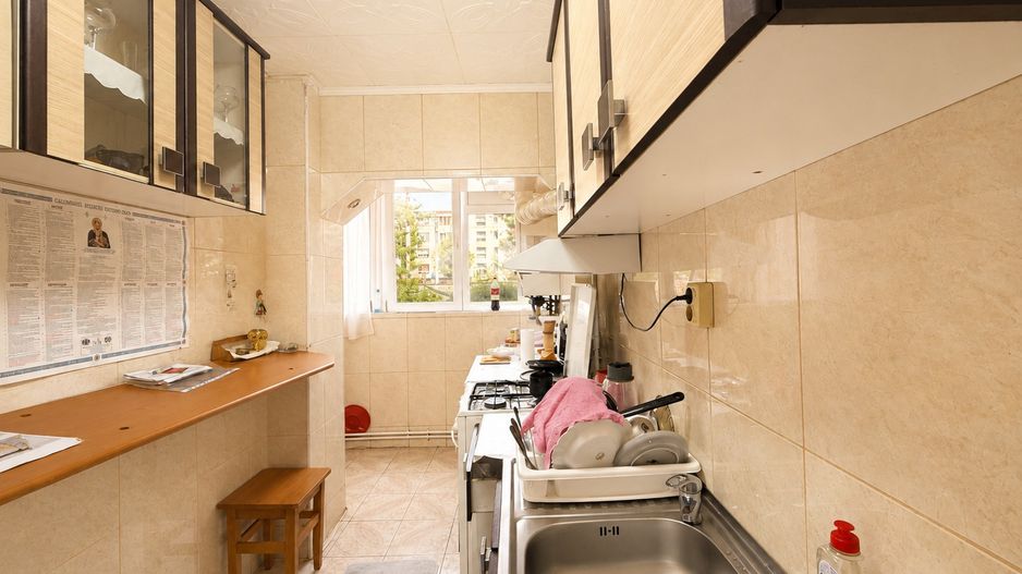 Apartament 2 camere decomandat ,49 mp, Parter, balcon, boxă - Poză 3