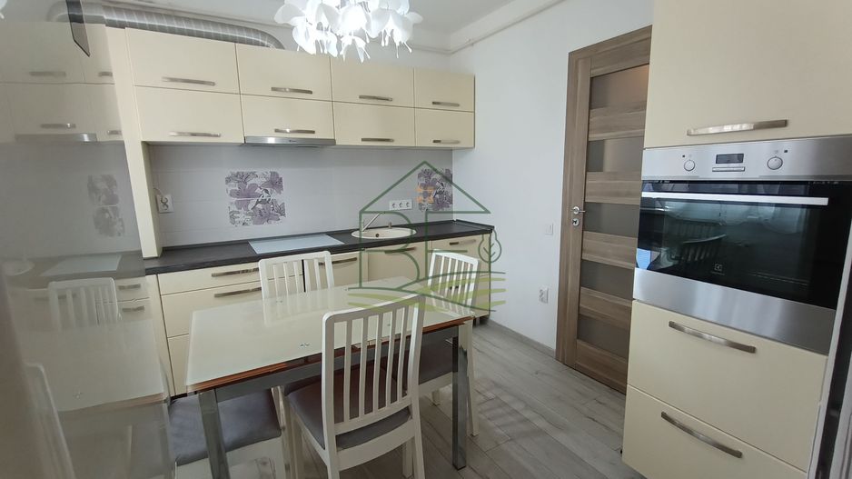 Apartament cu 3 camere de închiriat în Șelimbăr 75 mp + loc de parcare - Poză 1