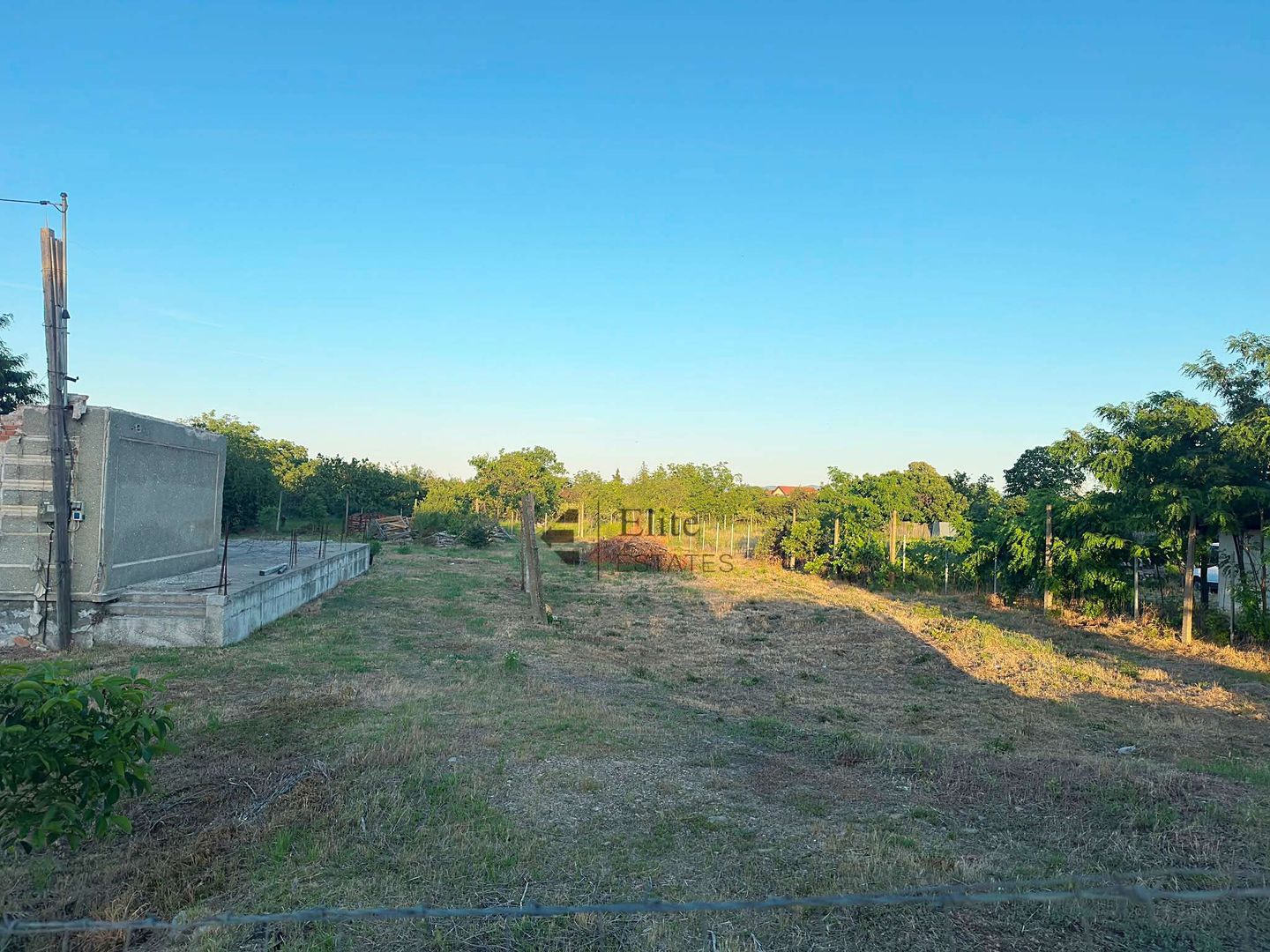 Teren intravilan 1755 mp in Tileagd la DN1 cu toate utilitatile - Poză 1