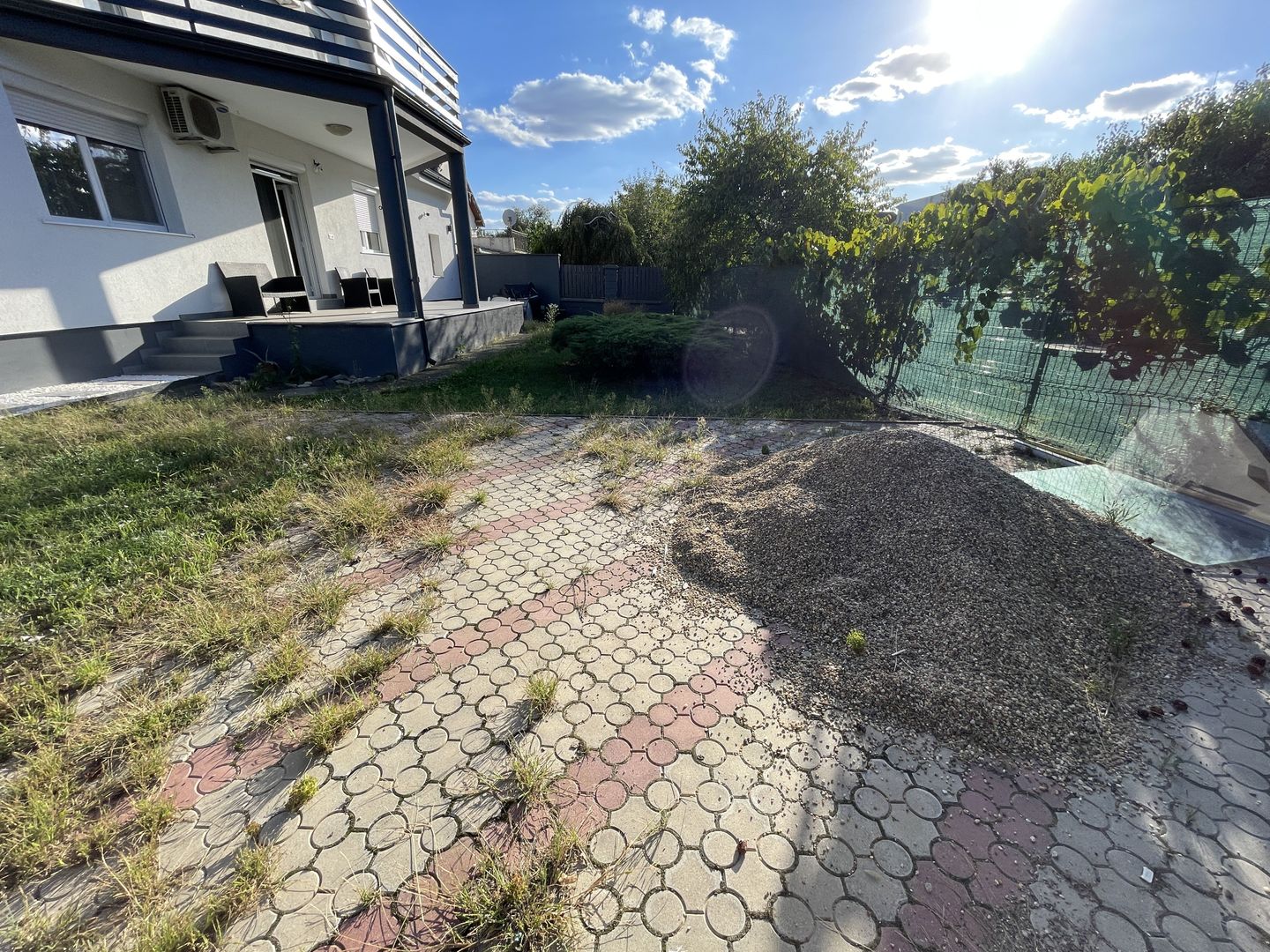 Casa spatioasa cu spatiu de relaxare-zona Blascovici - Poză 27