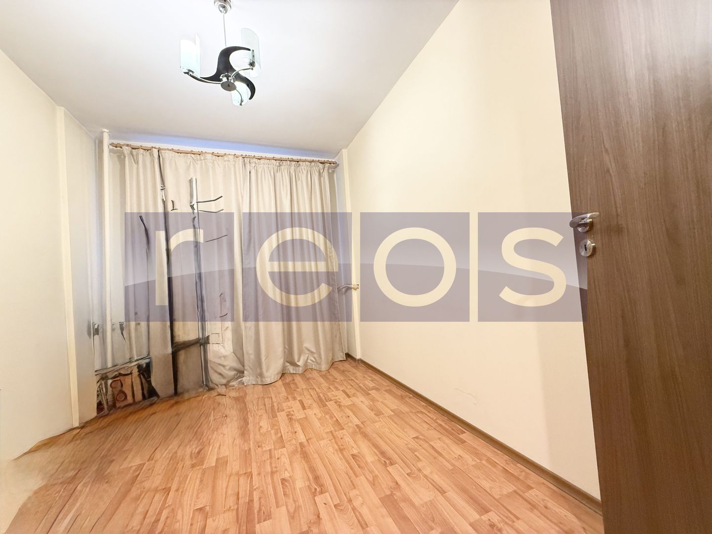 VANZARE 3 CAMERE | ZONA TITAN | MOBILAT SI UTILAT - Poză 6