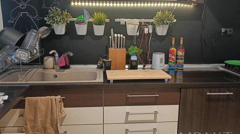 Apartament în Andrei Mureșanu – cu parcare & boxă - Poză 4