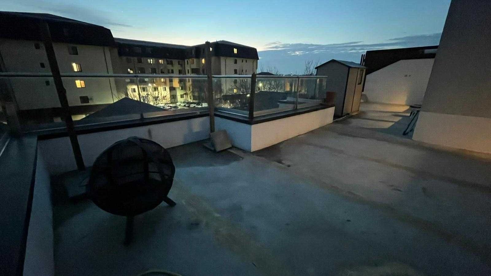 Apartament rooftop cu terasă privată - Poză 4