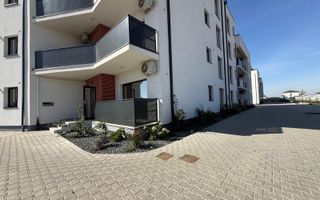 Spațiu de închiriat – 63 mp + balcon 3 mp – Vitrine luminoase - Poză 1