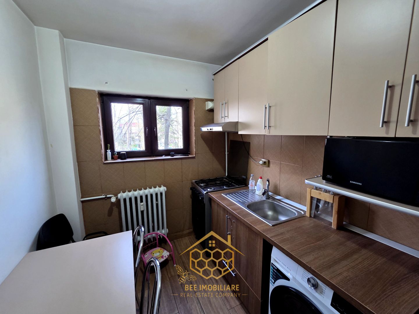 Apartament 2 Camere DECOMANDAT in  zona Centrala - Piata Mare - Poză 6