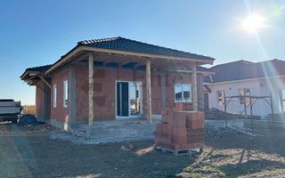 Casa cu 4 camere de vanzare in Santandrei - Poză 1