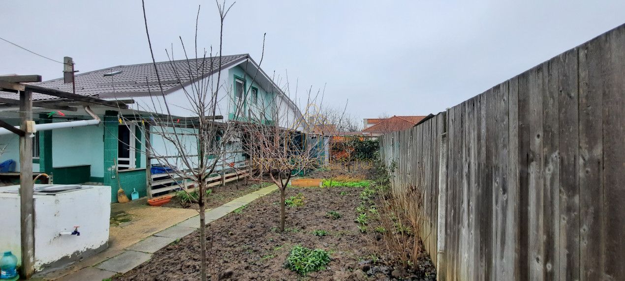 Gospodăria familiei tale în Poarta Albă - Poză 1