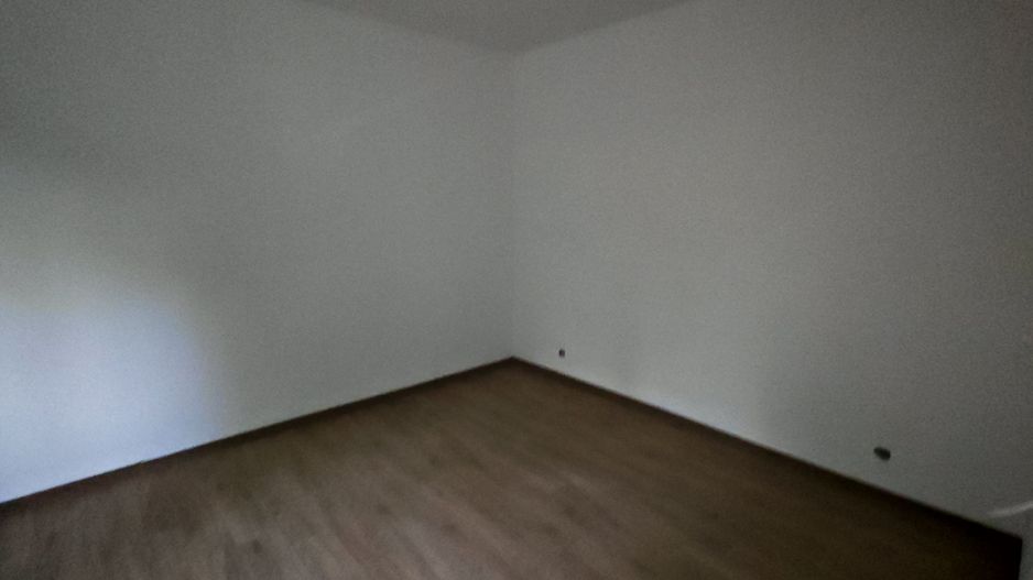 Corp de casa P+M 4 camere , ASTRA - Carpatilor -LIDL- ,curte comuna. - Poză 17