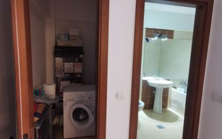 Garsoniera spatioasa mobilata si utilata ideala pt investitie - Poză 4