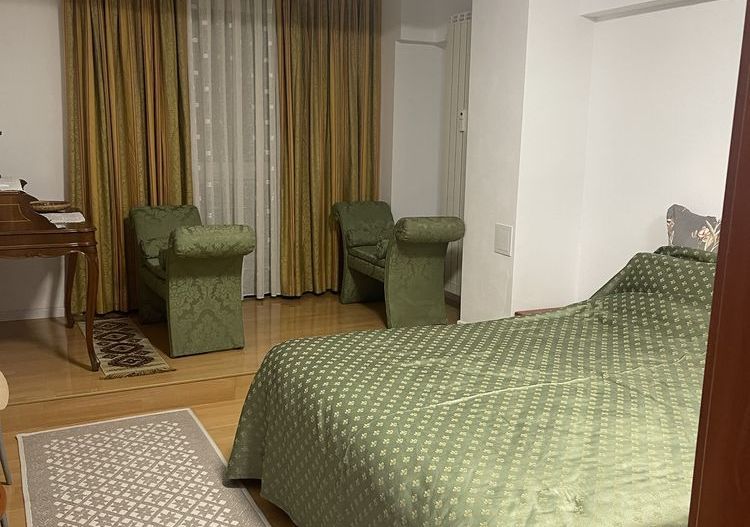 Închiriez apartament 3 camere, modern, spațios, Piața Alba Iulia , AC - Poză 3