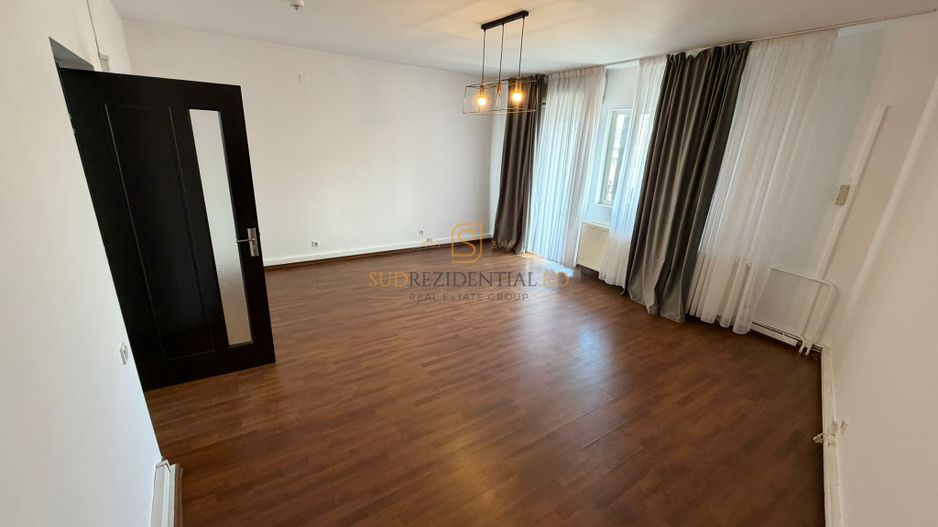 Cladire birouri ultracentral - multiple destinatii ( office/clinica ) - Poză 17