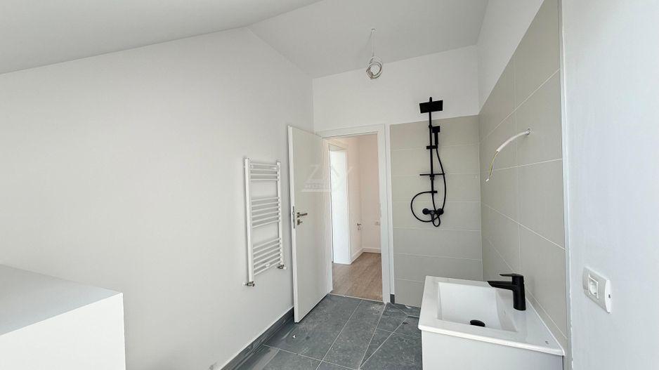 Comision 0. Lift. 2 balcoane. Loc de parcare. - Poză 6