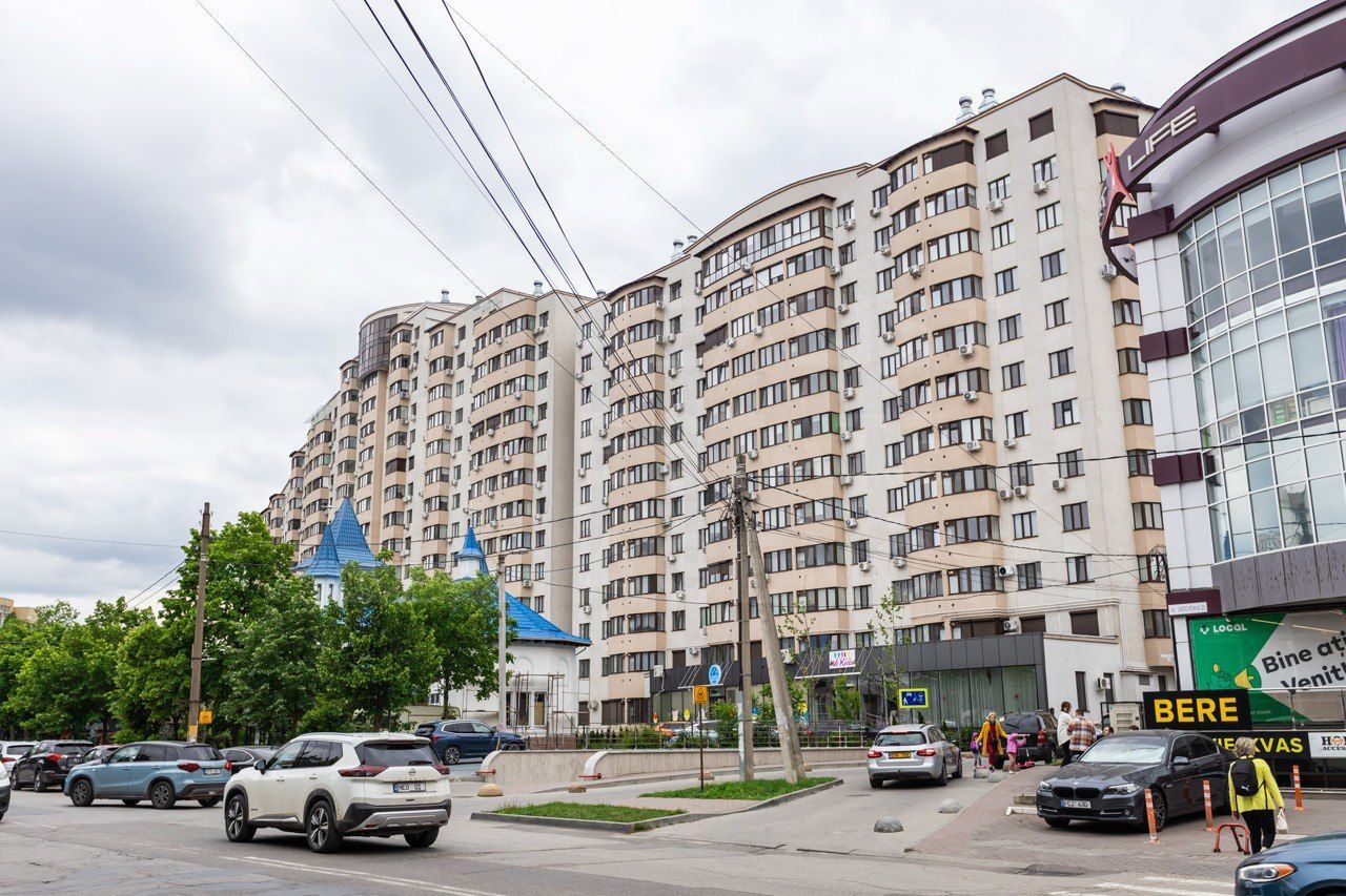 Vânzare, apartament, 2 camere + living, str. Mihail Sadoveanu, Ciocana - Poză 3