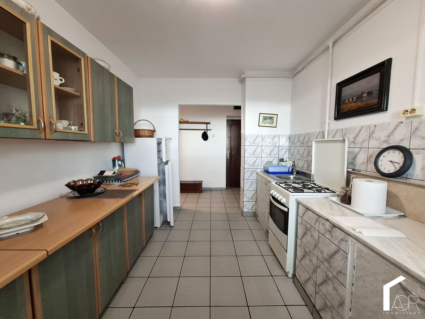 Apartament cu 2 camere, decomandat, confort 1, zona Republicii - Poză 5