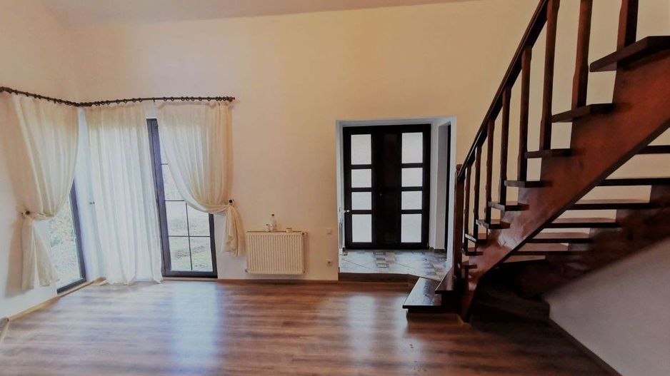 Corbeanca, inchiriez vila stil american, cu semineu si panouri solare - Poză 11